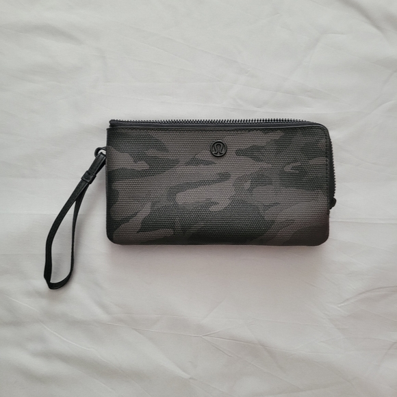 lululemon double up pouch